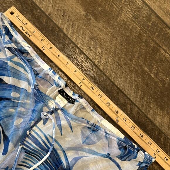 La Blanca Women's Tropical Swimsuit Coverup Crop Pants White Blue Size L - Picture 6 of 8